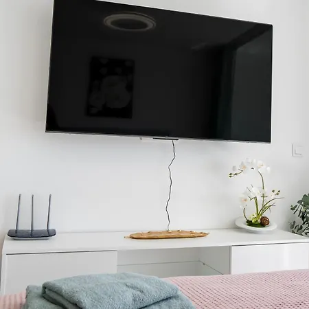 Marble Sea View Ponderosa 606