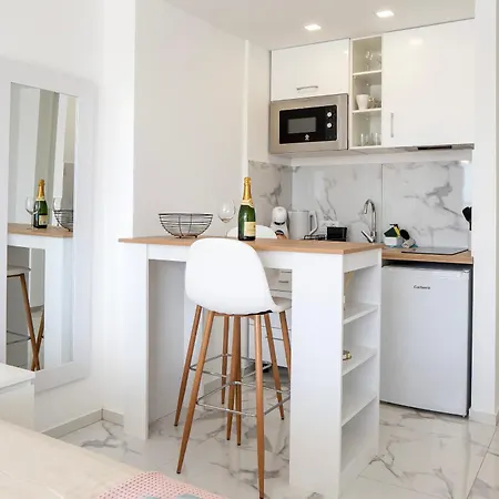 Marble Sea View Ponderosa 606 * Playa Feñabe